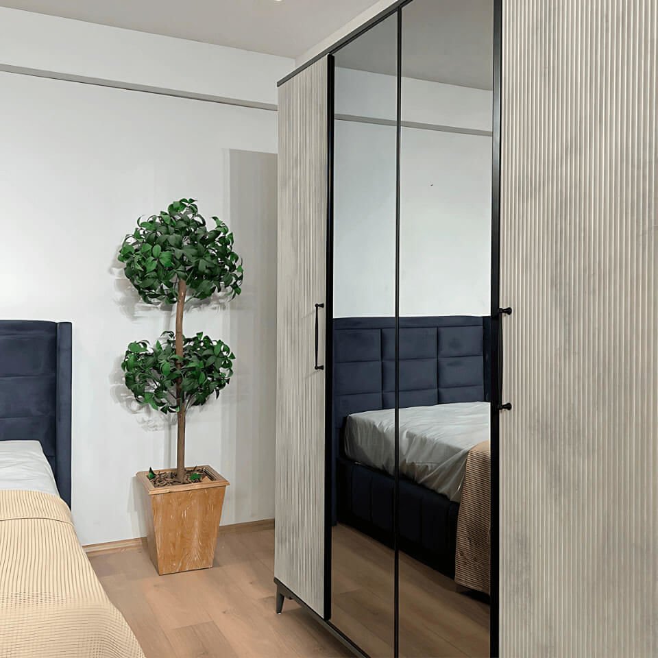 Poyraz 4 Kapaklı Dolap | MDF Gövde | Ağaç Ayaklar | Geniş ve Şık Genç Odası Dolabı