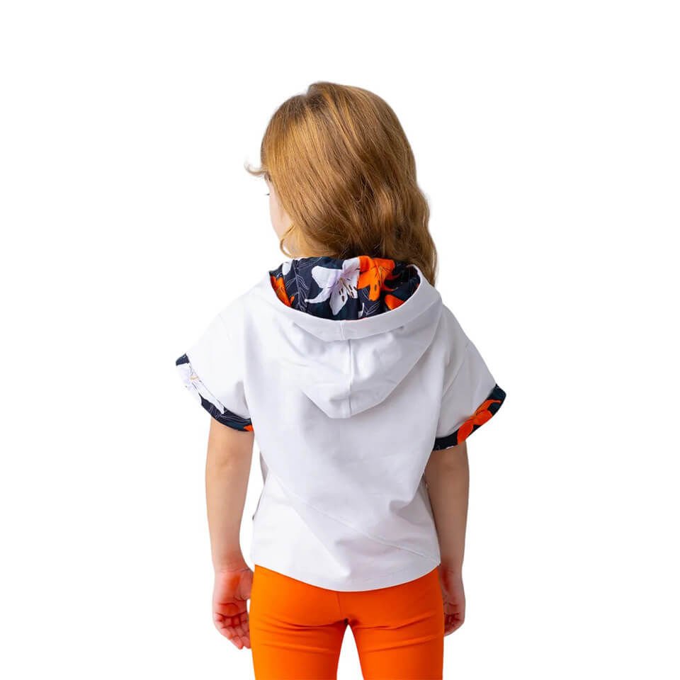 Kız Çocuk Kapüşonlu Kısa Kollu Sweat – Beyaz | Kısa Kollu, Rahat ve Modern Tasarım