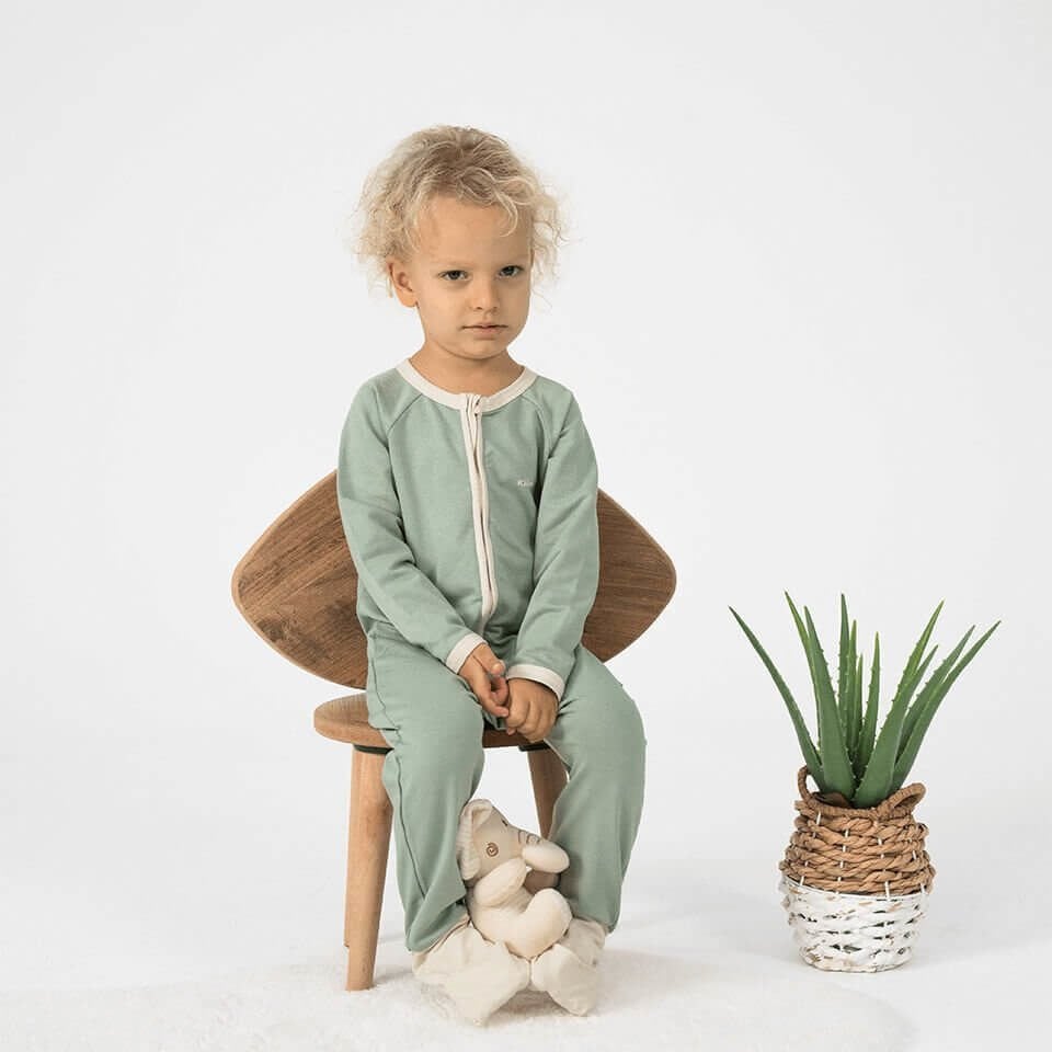 1.0 TOG Sage Zee-Suit Uyku Tulumu – Yeşil | Konforlu ve Özel Kumaşlı Bebek Tulumu