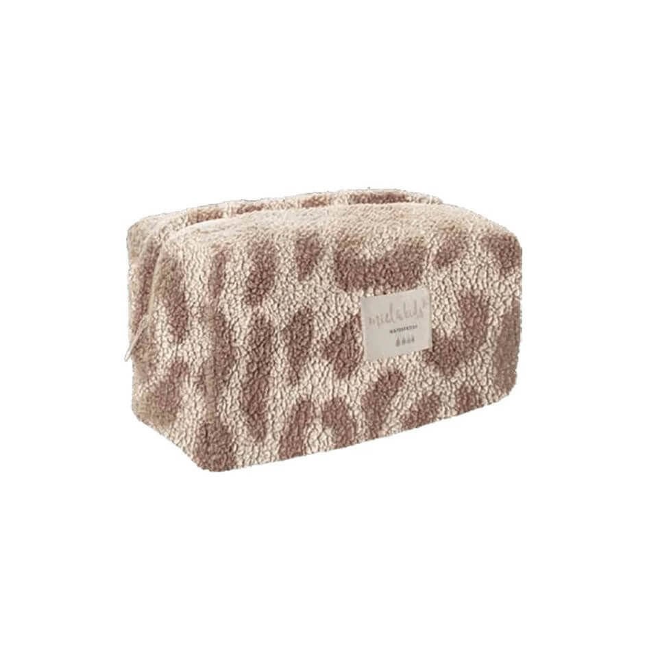 Su Geçirmez Peluş Makyaj Çantası | Şık ve Fonksiyonel Bakım Çantası