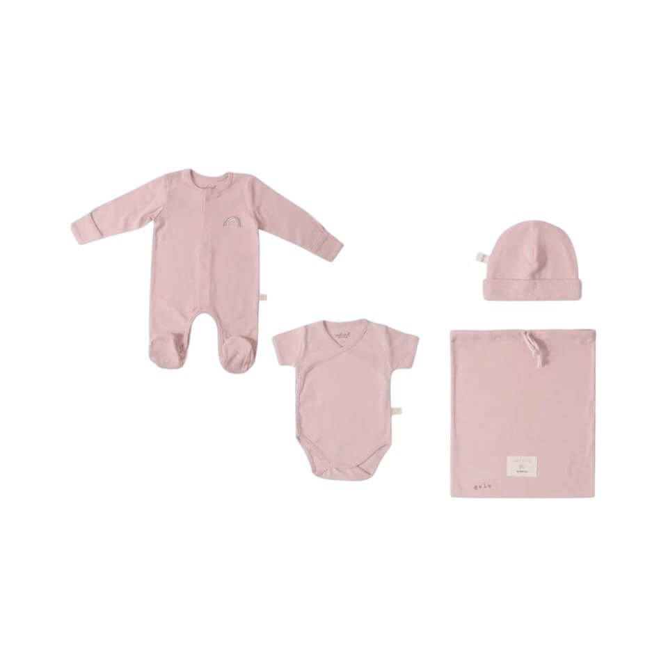 Keseli Yenidoğan Hediye Seti – Keseli Model | Şık ve Fonksiyonel Set Seçeneği